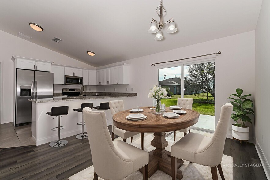 Building Photo - 106 NW 24th Terrace