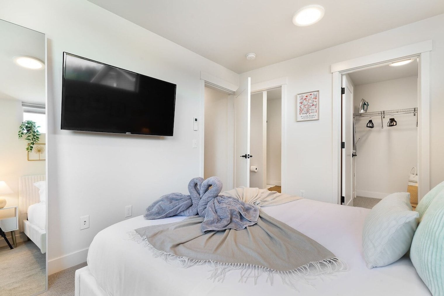 Building Photo - 65 W Dravus St