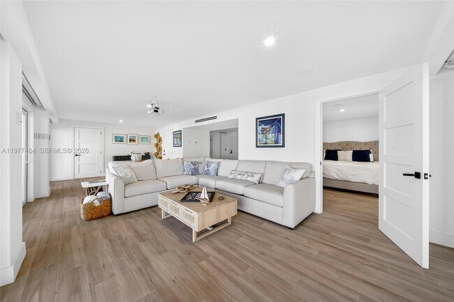 Building Photo - 146 Mockingbird Rd