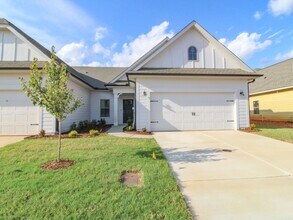 Building Photo - RENT SPECIAL of $1,695/MONTH for 12 MONTHS...