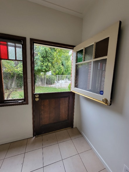 Building Photo - 13533 Leadwell St