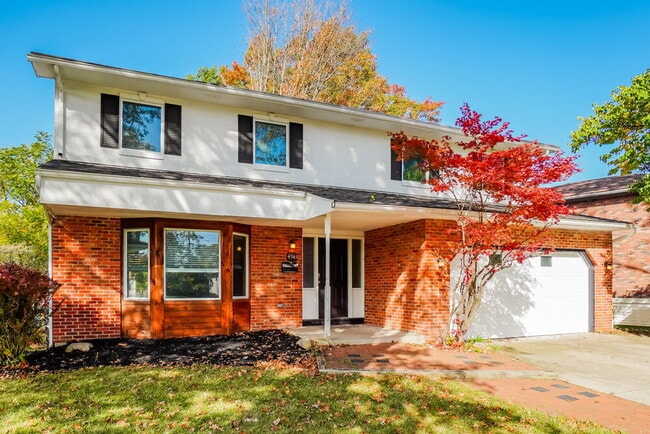 Building Photo - 4943 Almont Dr