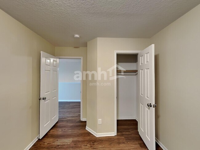 Building Photo - 4823 Dappled Grove Trl