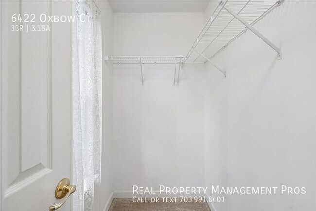 Building Photo - 6422 Oxbow Ct