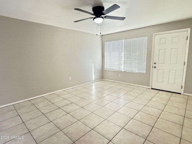 Building Photo - 4719 N 15th Ave