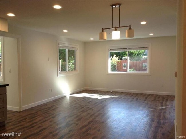 Building Photo - 455 Richmond Rd