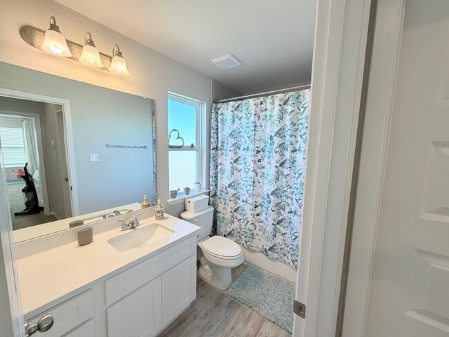 Building Photo - 1204 Flint Knapper Dr