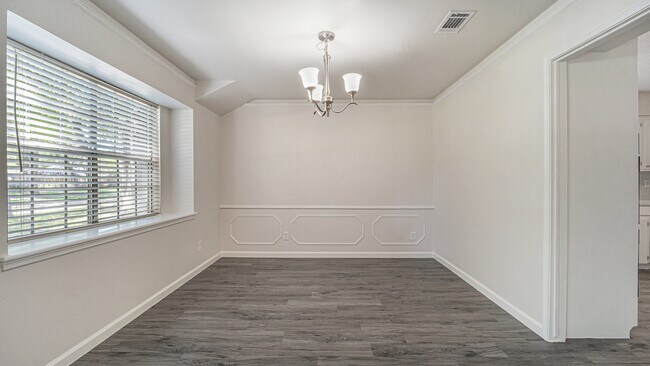 Building Photo - 1003 Pear Tree Ln