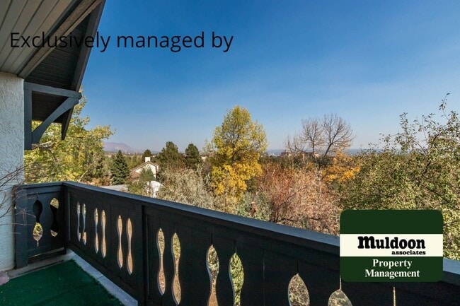 Building Photo - Beautiful 3 bedroom home with two car garage in Old Broadmoor