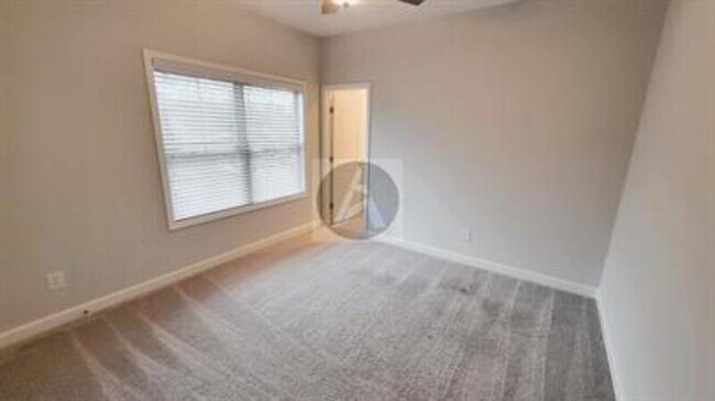 Building Photo - 2892 Boone Dr