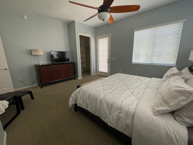 Master bedroom - 124 N California St