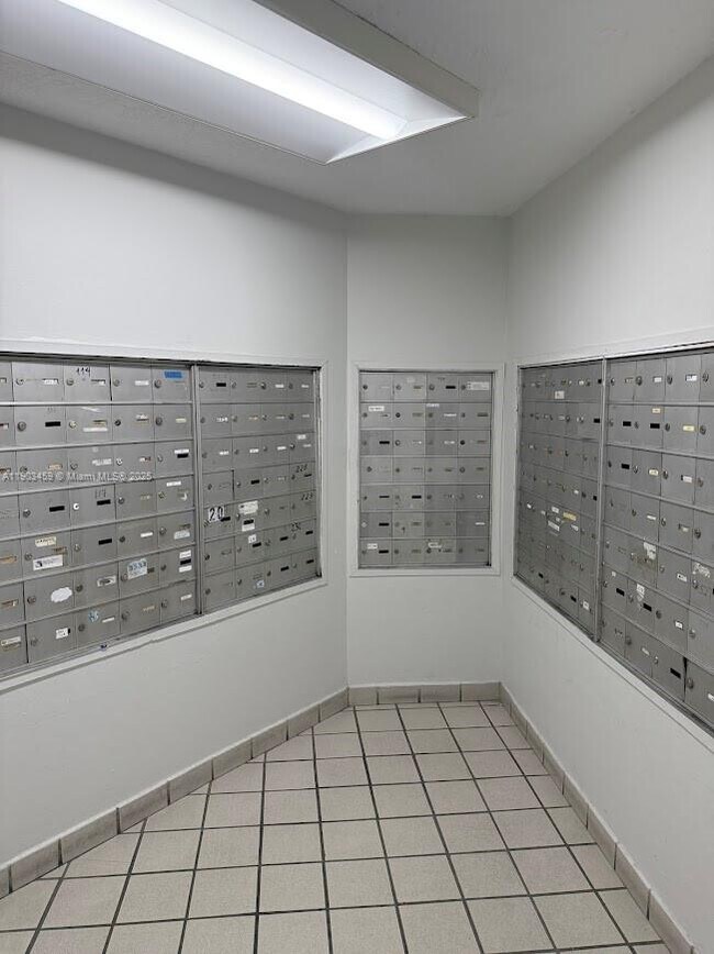 Building Photo - 11790 SW 18th St