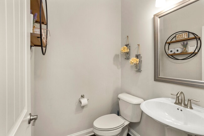 Building Photo - 2024 Albatross Way