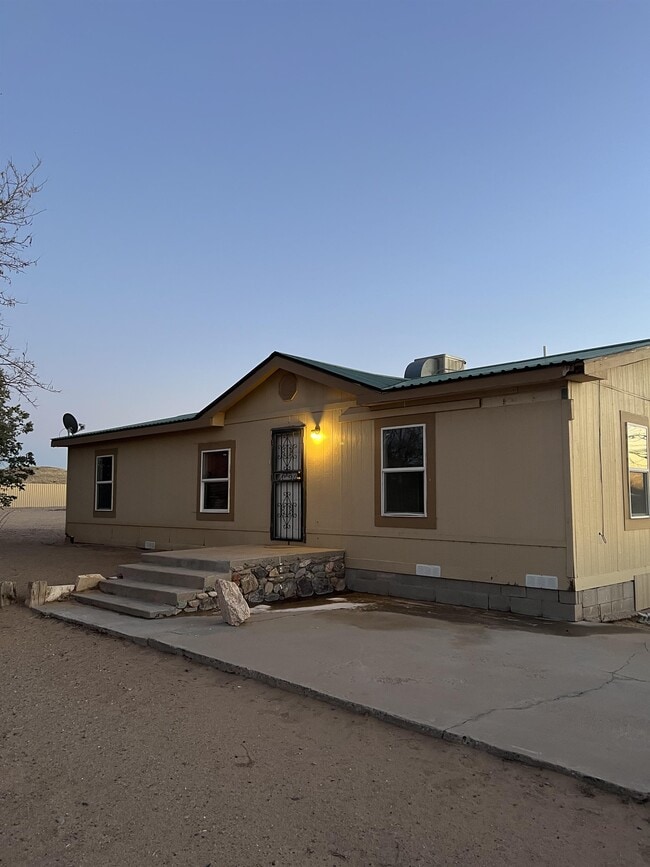 5 Karen Ln 5 Karen Ln Los Lunas NM 87031 Apartment Finder