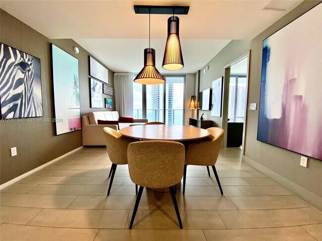 Building Photo - 4010 S Ocean Dr