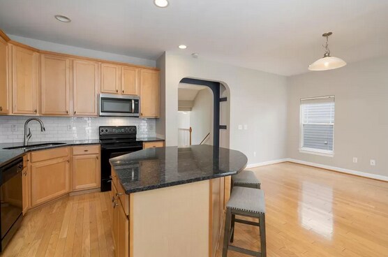 Building Photo - 227 Broadgait Brae Rd