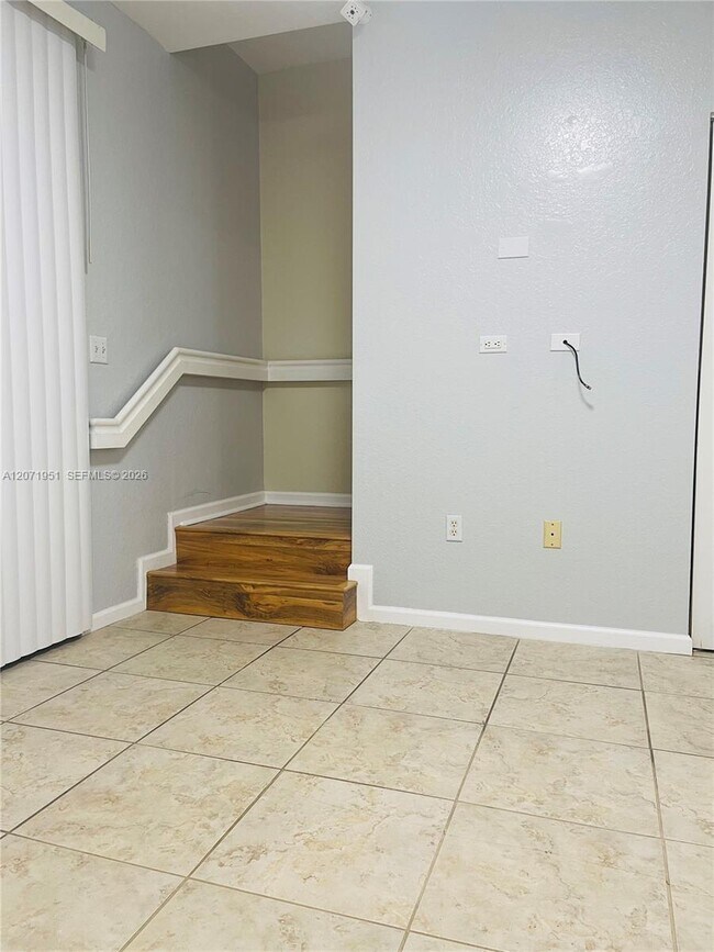 Building Photo - 6364 Landings Way