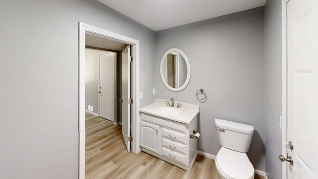 Building Photo - Large Updated 4-Bedroom Home for Rent – Moline