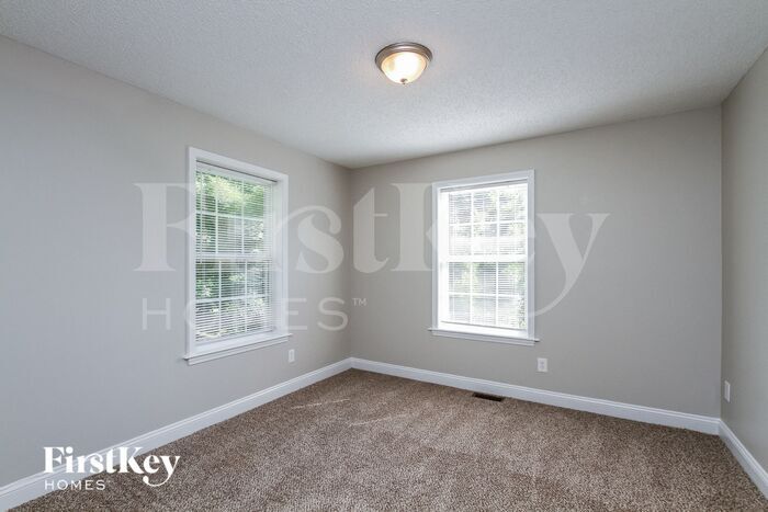 Building Photo - 714 Berkshire Dr