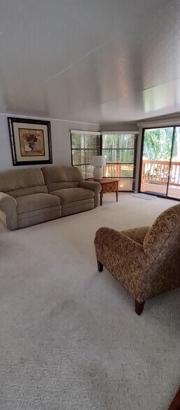 Building Photo - 10815 Ani Cir