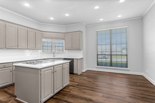 Building Photo - 2117 Promontory Point