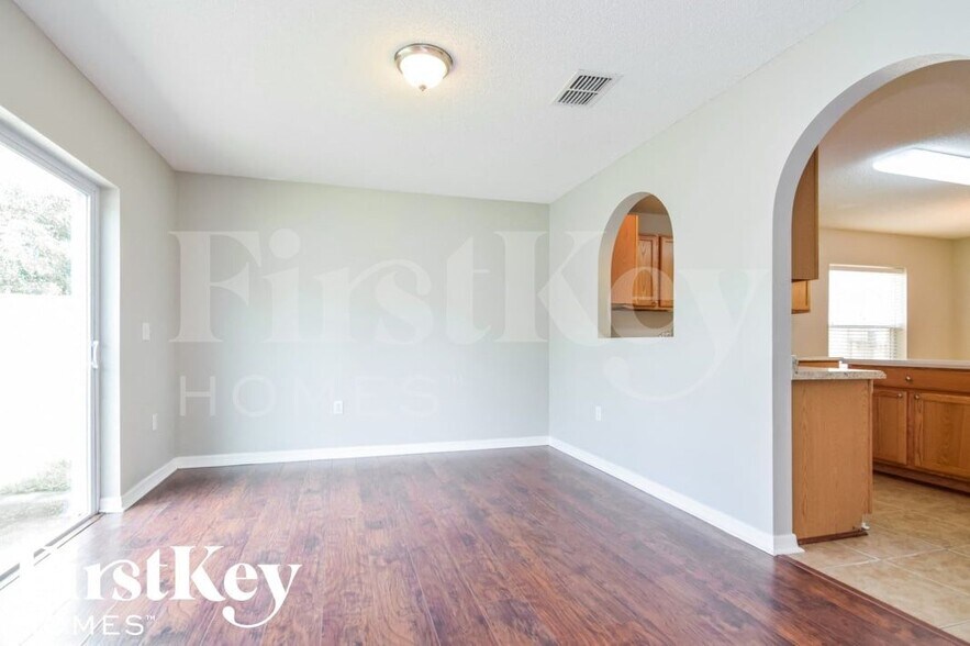 Building Photo - 2973 Whispering Trails Dr