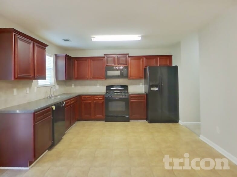 Building Photo - 5853 Sepulveda Ln