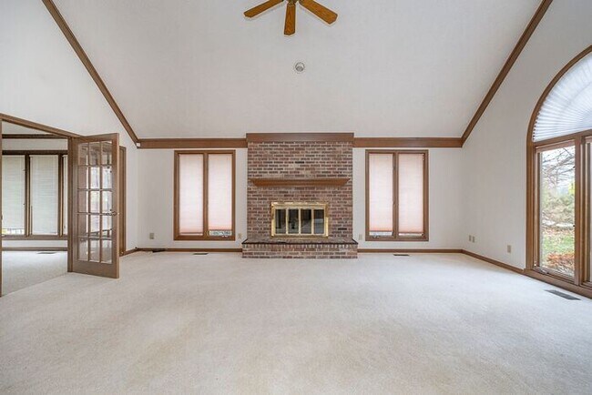 Building Photo - Beautiful Wooded Lot