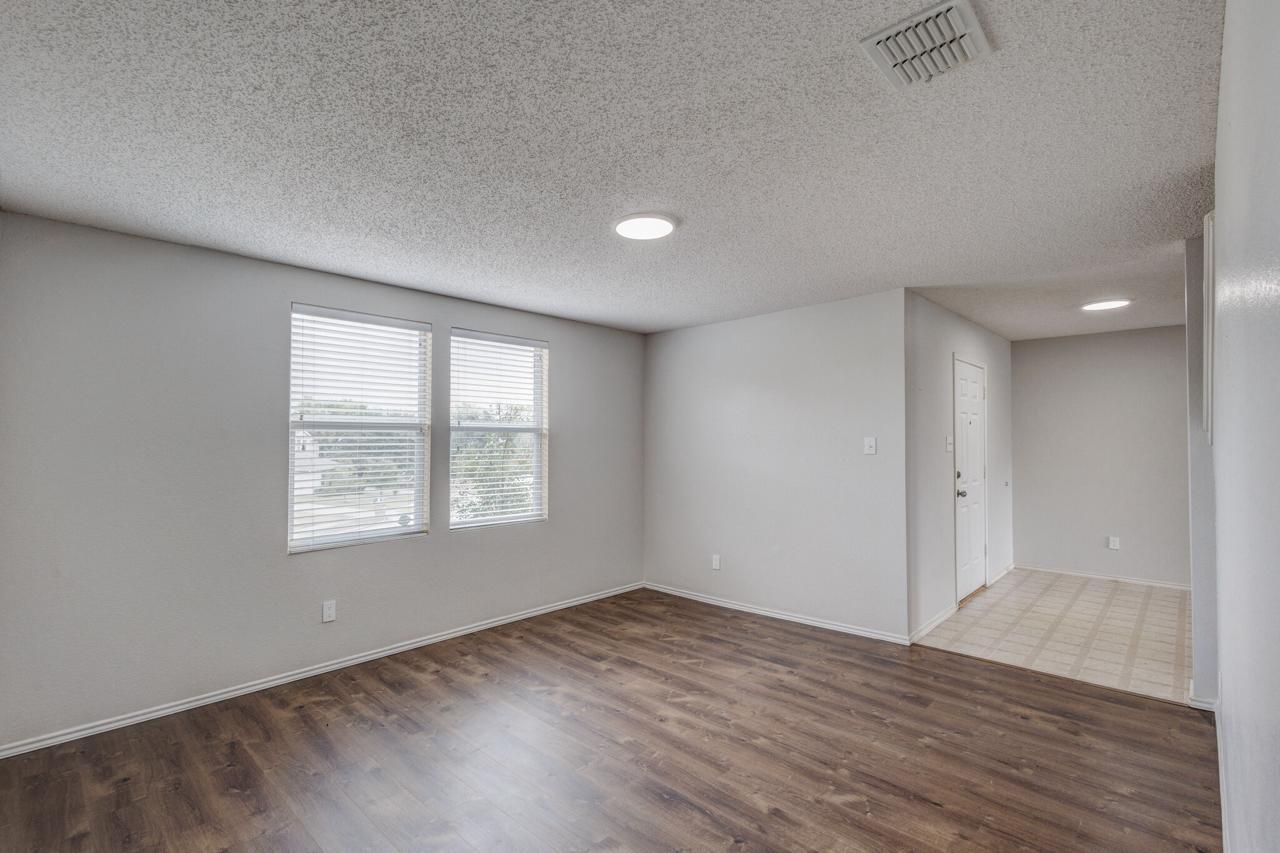 Building Photo - 1352 Dawson Way