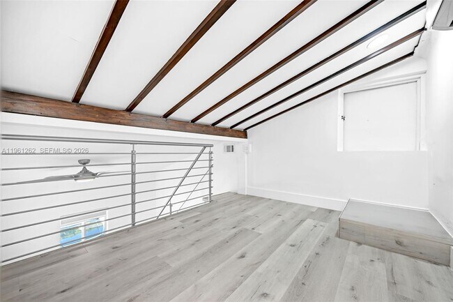 Building Photo - 876 NE 81st St