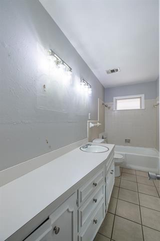 Building Photo - 1217 Mimosa Dr