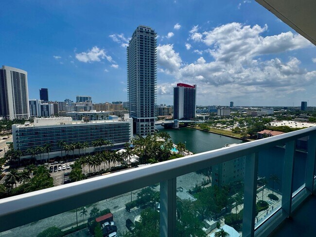 Building Photo - 3800 S Ocean Dr