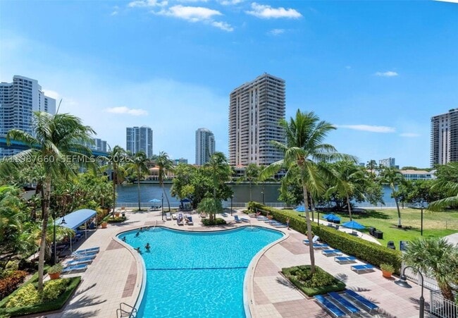 Building Photo - 19390 Collins Ave