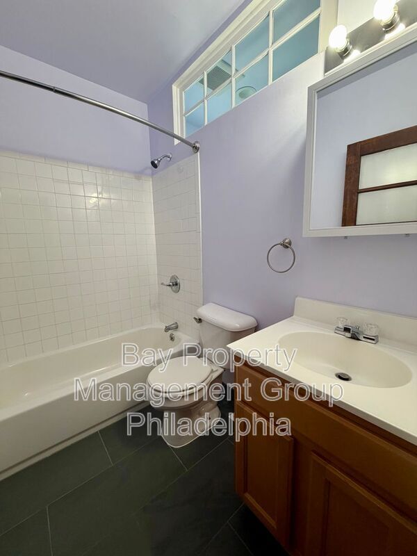 Building Photo - 3847 Spring Garden St