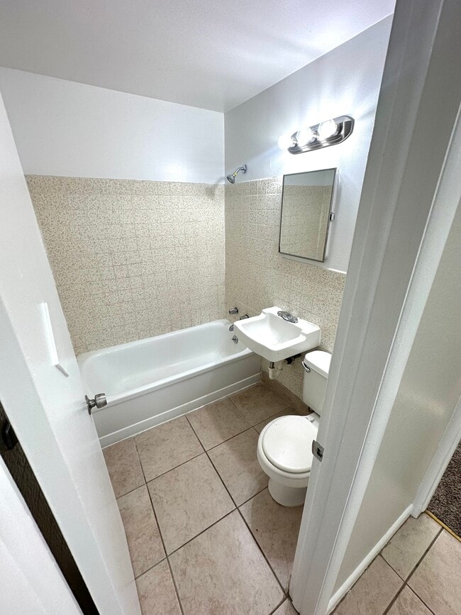 Bathroom - 7750-7766 West 39th Ave