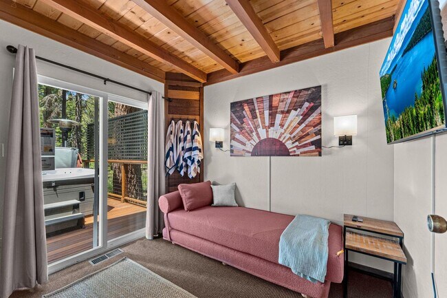 Building Photo - SKI LEASE: Hot Tub, Pet Friendly, Wood Stove
