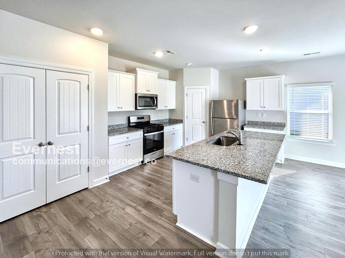 Building Photo - 2312 Valverde Wy