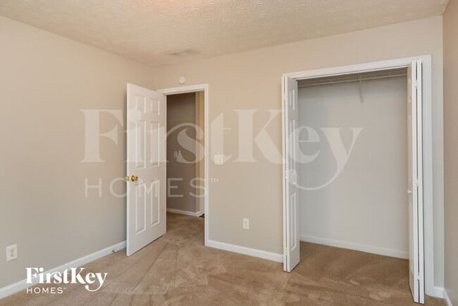 Building Photo - 30 Gibson Way