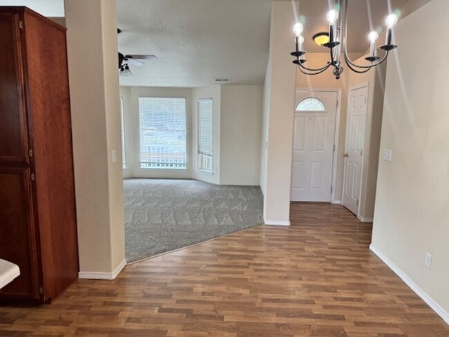 Building Photo - Central Point Single Level Home/ Coming Soon