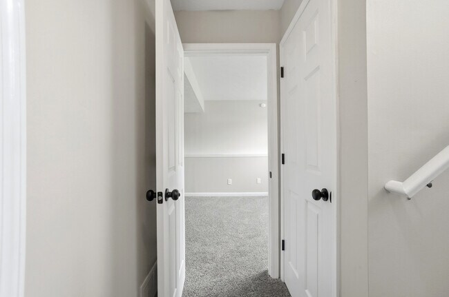 Building Photo - 3749 Sugarberry Dr