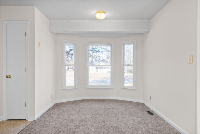 Building Photo - 3 Bedroom Home For Rent In The Quail Ridge Neighborhood!