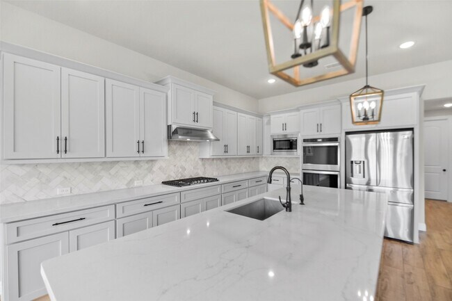 Building Photo - 28080 Woodland Bend Way