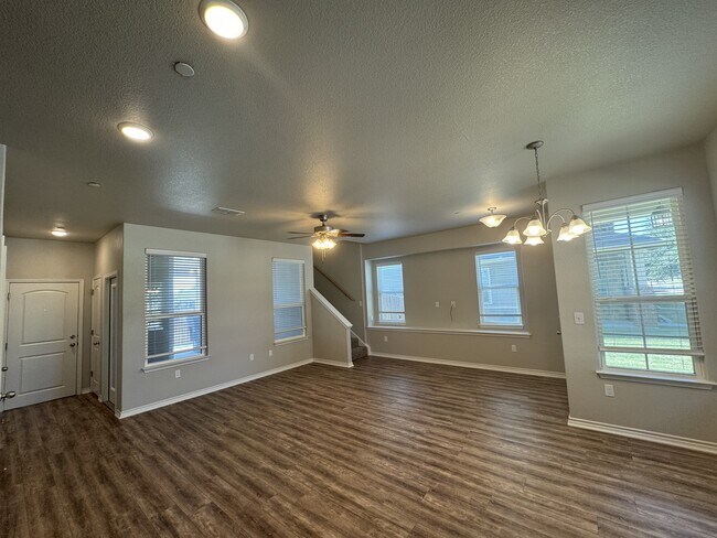 Building Photo - 720 Westfield Blvd