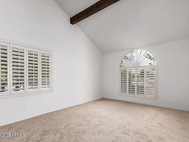 Building Photo - 1966 E Calle De Arcos