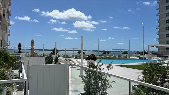 Building Photo - 770 Claughton Island Dr