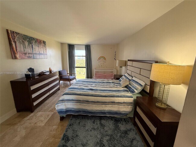 Building Photo - 20335 W Country Club Dr