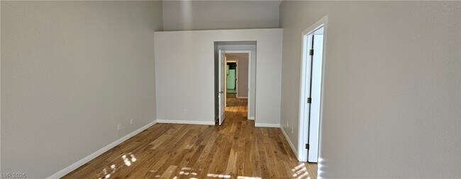 Building Photo - 3433 Round Valley Way