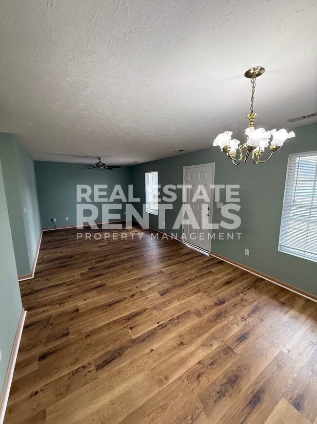 Building Photo - 1304 Pierce Ave