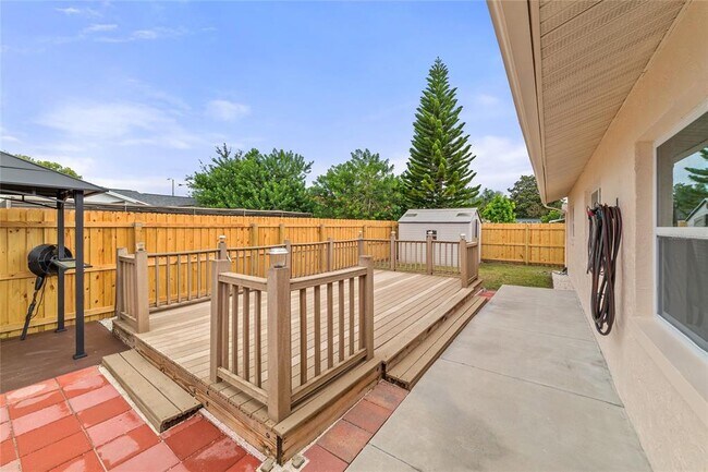 Building Photo - 4243 Chipmunk Dr