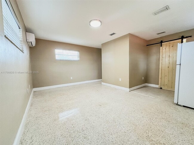 Building Photo - 2815 NW 88th St